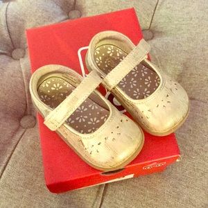 See kai run 5 gold maryjane